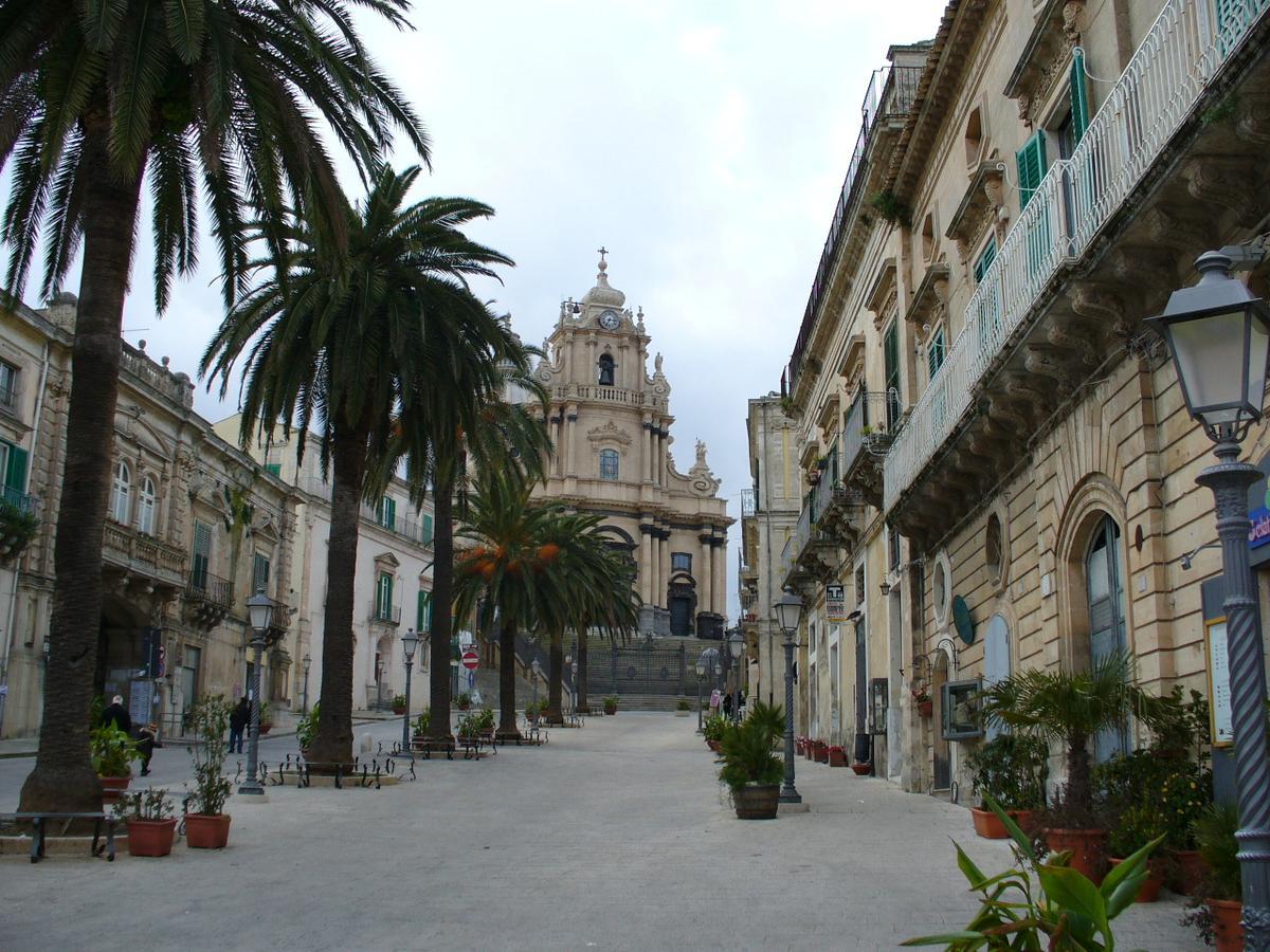 Giumbabulla Luxury House Bed and Breakfast Ragusa Exteriör bild