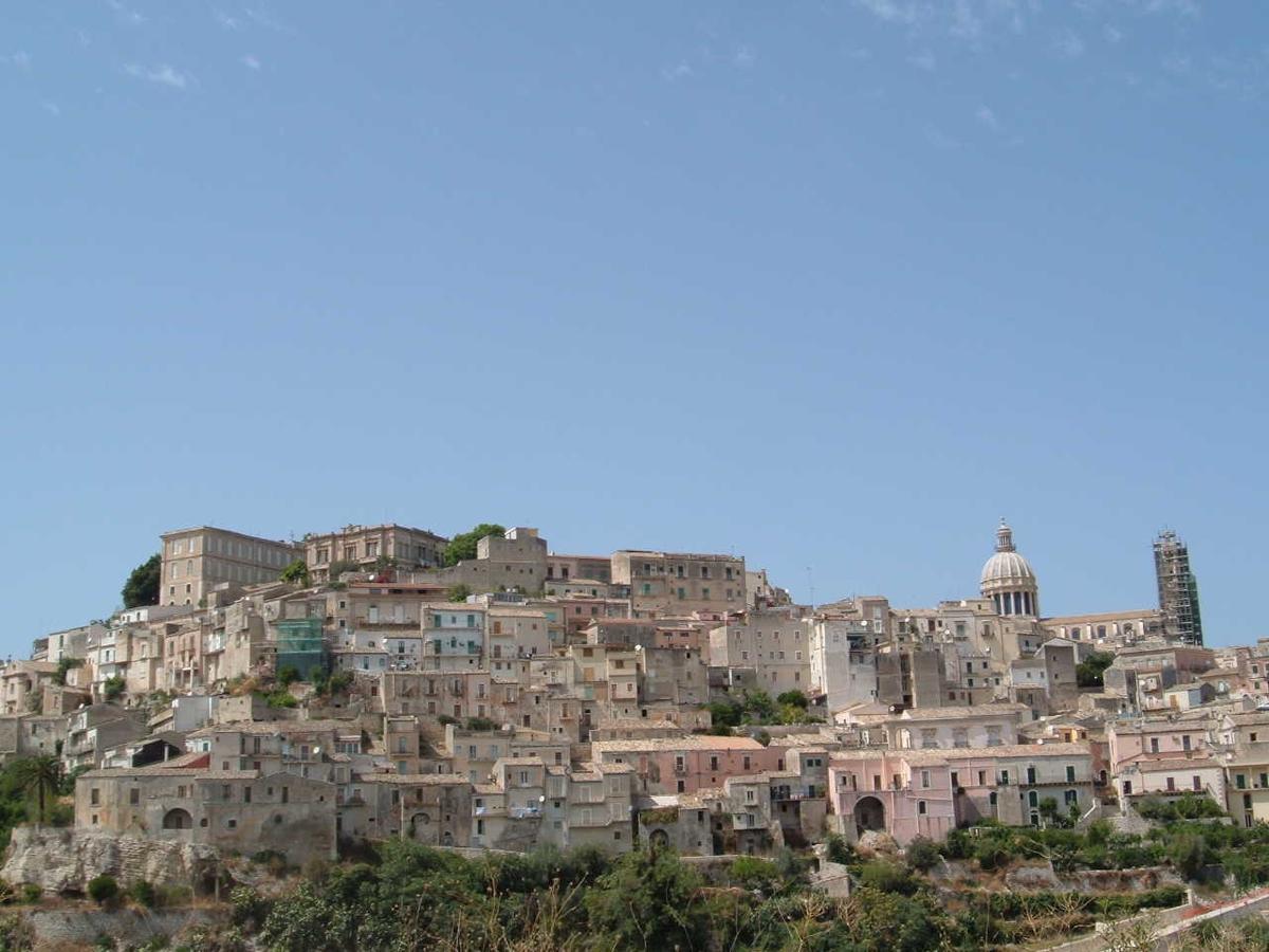 Giumbabulla Luxury House Bed and Breakfast Ragusa Exteriör bild