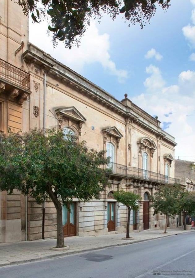 Giumbabulla Luxury House Bed and Breakfast Ragusa Exteriör bild