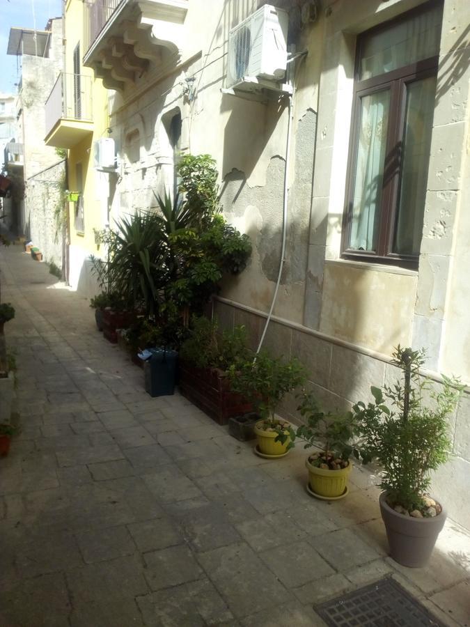 Giumbabulla Luxury House Bed and Breakfast Ragusa Exteriör bild